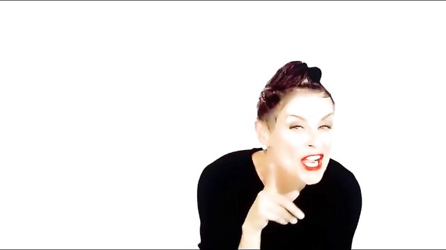 Watch Lisa Stansfield\'s never-ending orgasm in this amazing PMV