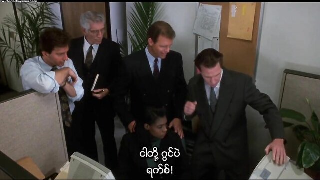 Thumbnail do vídeo \'Save.Me.1994.720p. (Legendas em Mianmar)\'. Filme adulto em