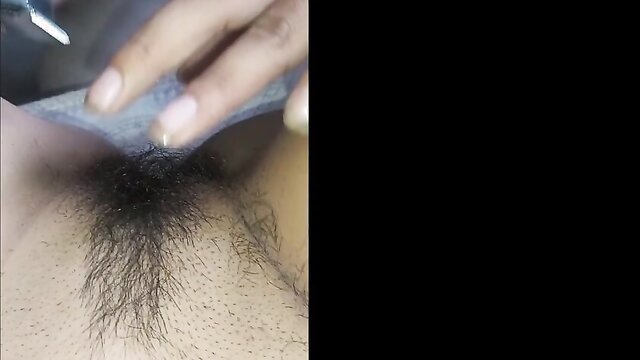 Buquete da buceta e ânus da mexicana amadora da Danfer001 enquanto está sendo shaveada por um babá! Assista ao filme porno dos resultados!