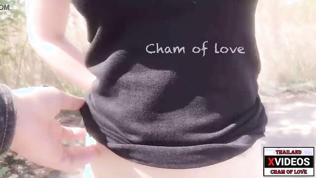 Curta as garotas tailandesas em mostrar que amam no Cham Of Love. Sites de filmes porno todos os dias!