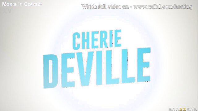 Veja Cherie Deville subir a escada corporativa com Kyle Mason neste filme de sexo da Brazzers Moms In Control.