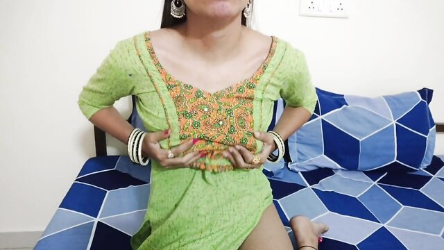Desi step-mom gets naughty and fucked by step-son in full Hindi video