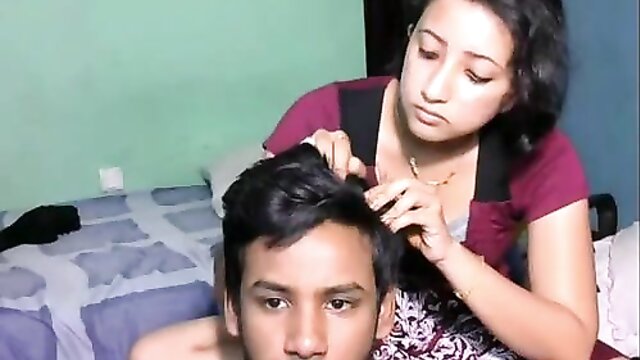 Indian webcam couple enjoys hardcore sex on camera
