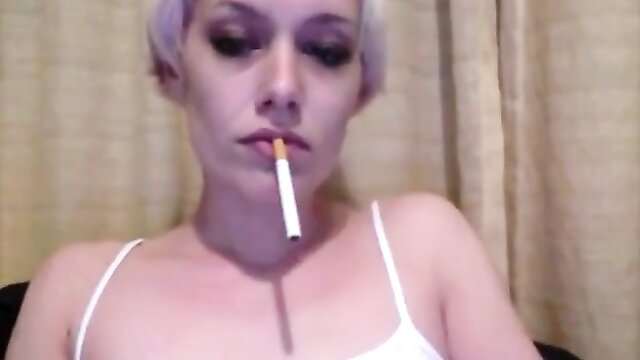Smoking and ashtray play
