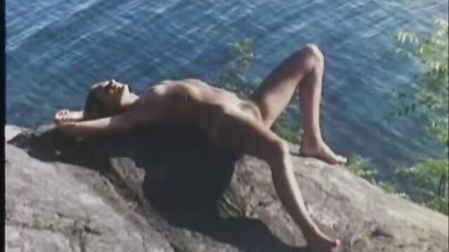 Anita Blonde\'s Swedish MILF blowjob in 40 sex vintage movie