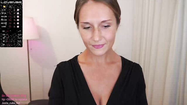 Big tits and bondage in a domi masturbation video