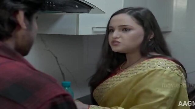 Aliya Naaz\'s steamy performance in Hindi web series