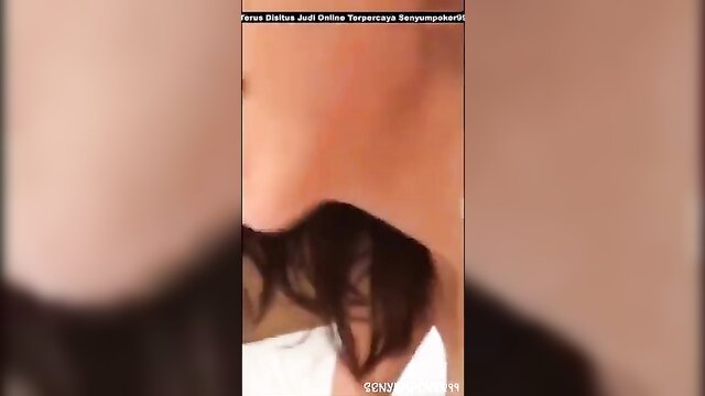 Japanese pornstar\'s homemade sex video with big tits