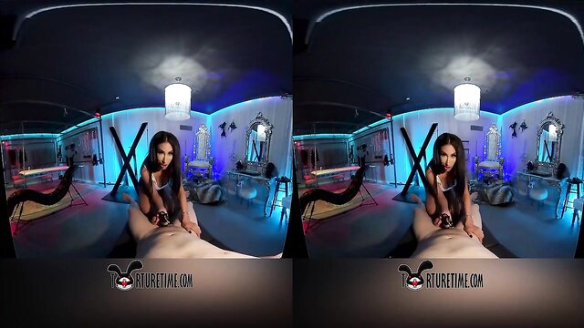 Explore the world of virtual reality porn with LockedCrhonicles - Tangent